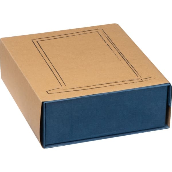 Szklany blok z podstawką